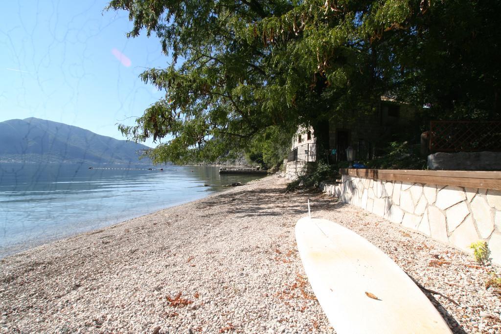 Holiday Home Ametist Kotor Rum bild